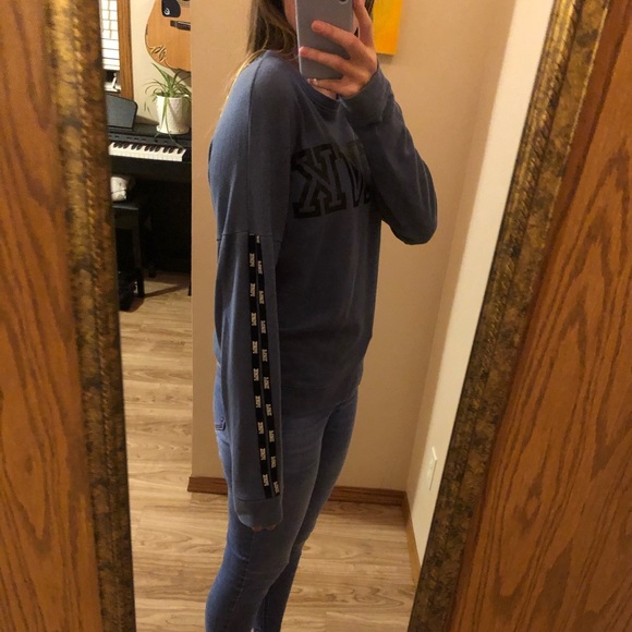 PINK blue crew neck sweatshirt - Picture 2 of 4